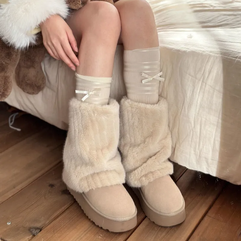 2024S Invierno Islandia Nieve con soldad gruesa hecha de cuero genuino con pelón de visón corto y cálido para botas de diseñador