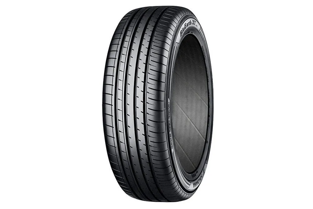 215/50VR18 92V BLUEARTHXT AE61