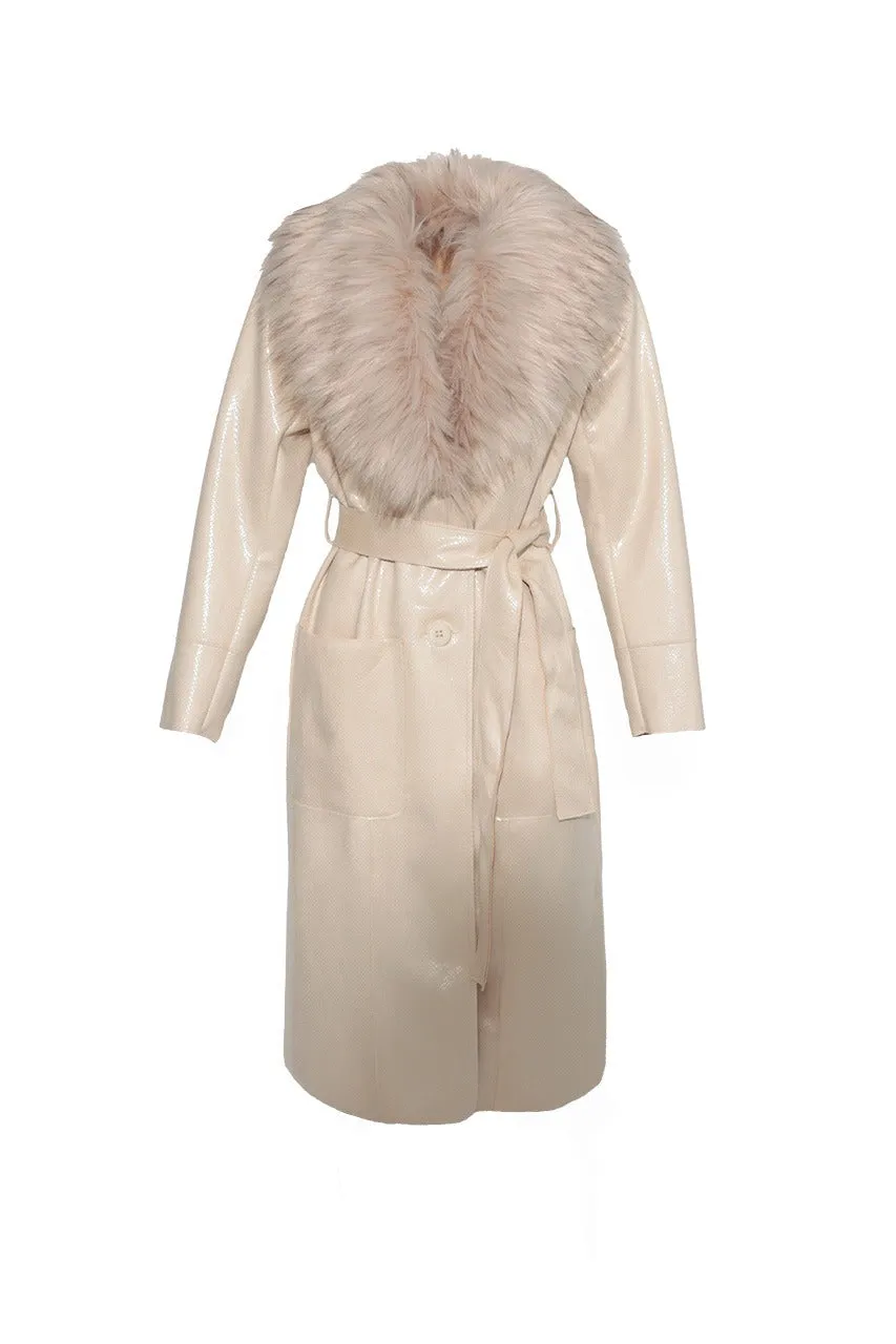 Abrigo Largo Liso con Solapa de Peluche Foleys 222780