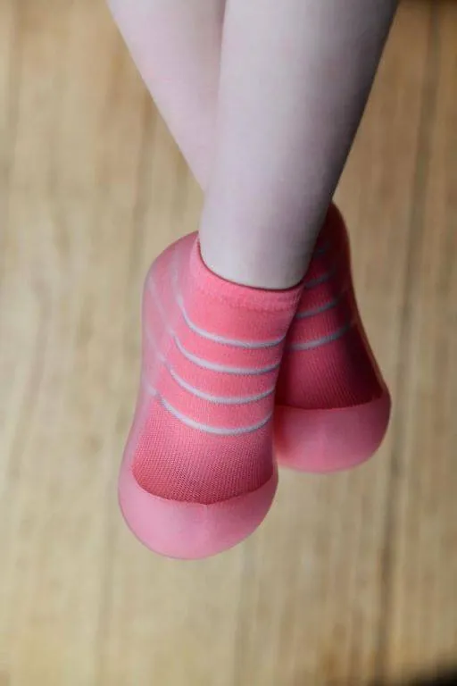 Attipas · See Through Pink