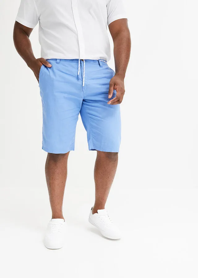 Bermuda estilo chino con lino, cordón y corte regular azul cielo