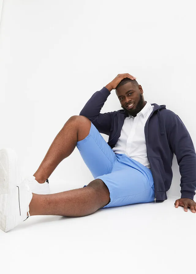 Bermuda estilo chino con lino, cordón y corte regular azul cielo
