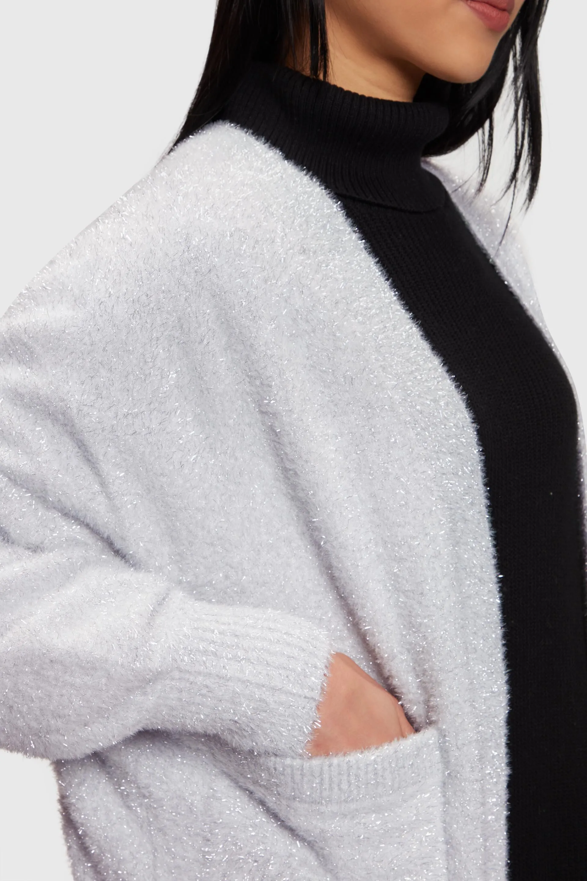 Cárdigan lanoso metalizado estilo oversize