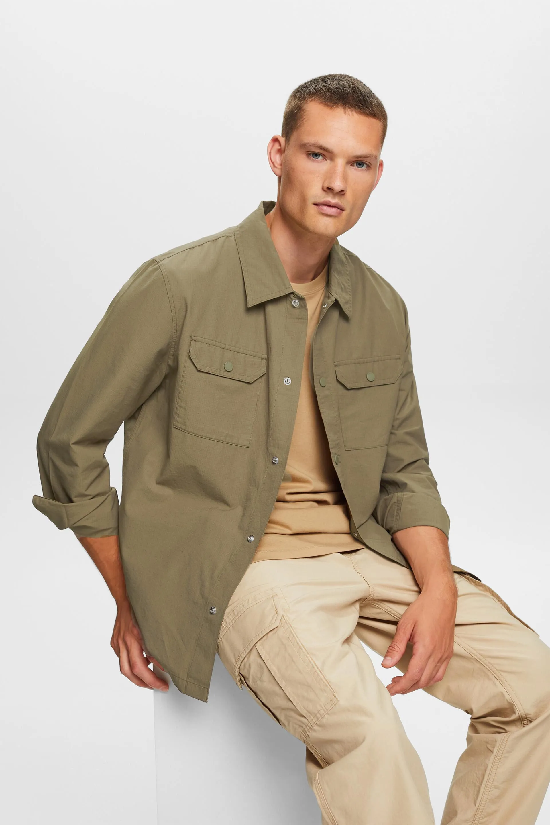 Camisa estilo militar, mezcla de algodón