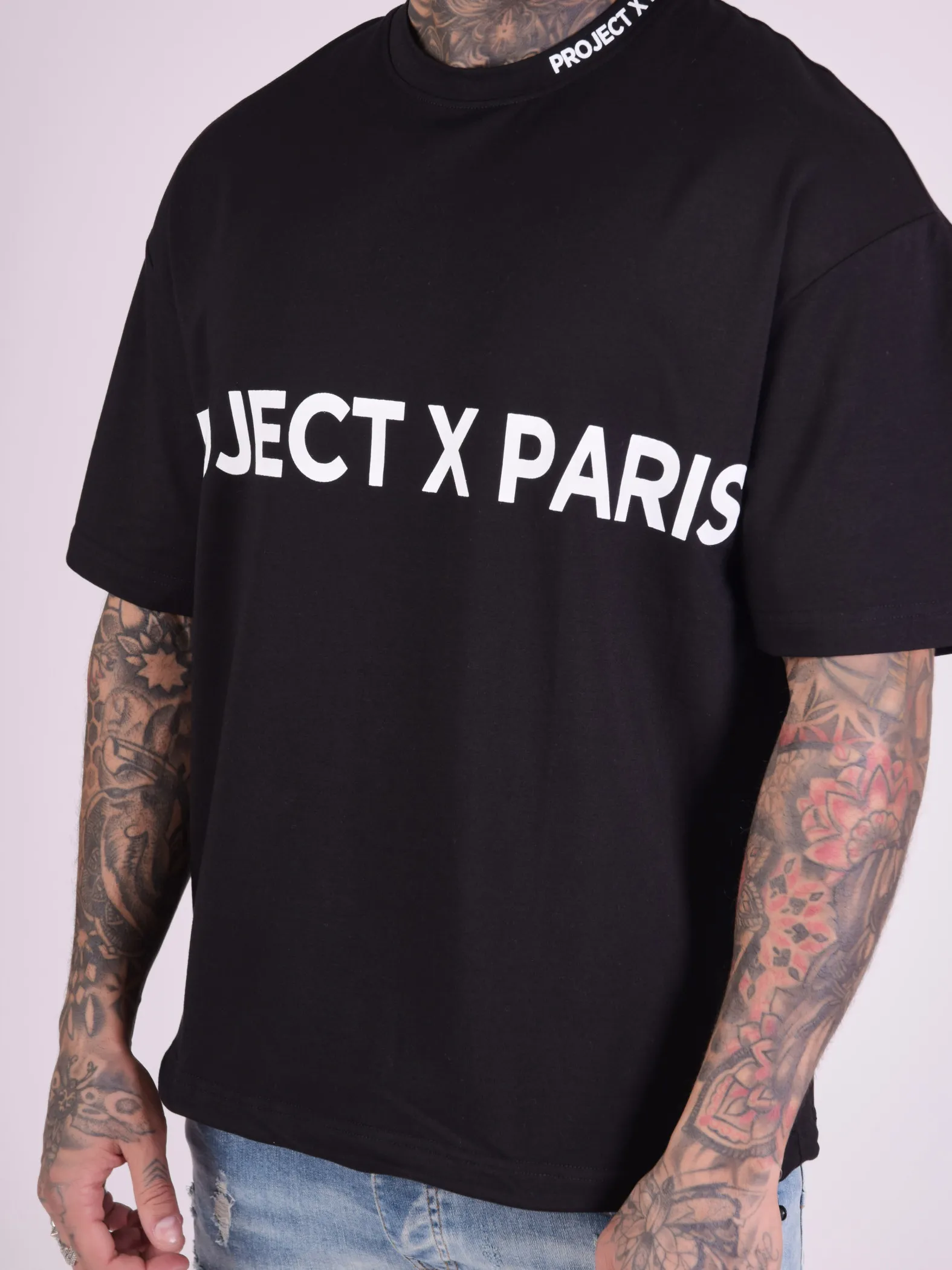 Camiseta básica holgada con logotipo oversize estampado