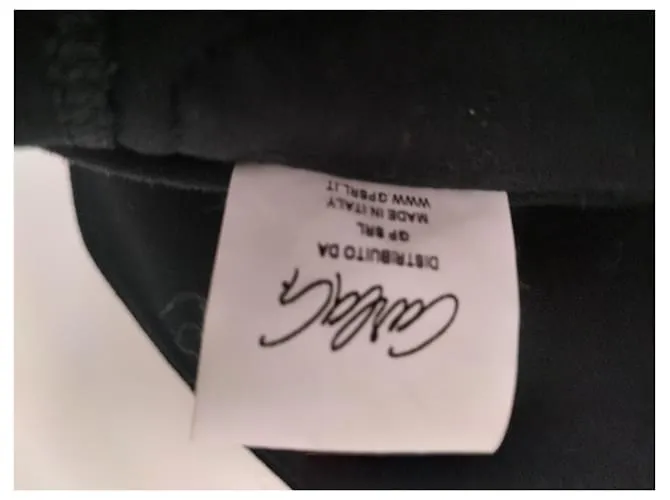 Carla G. Chaquetas Negro 