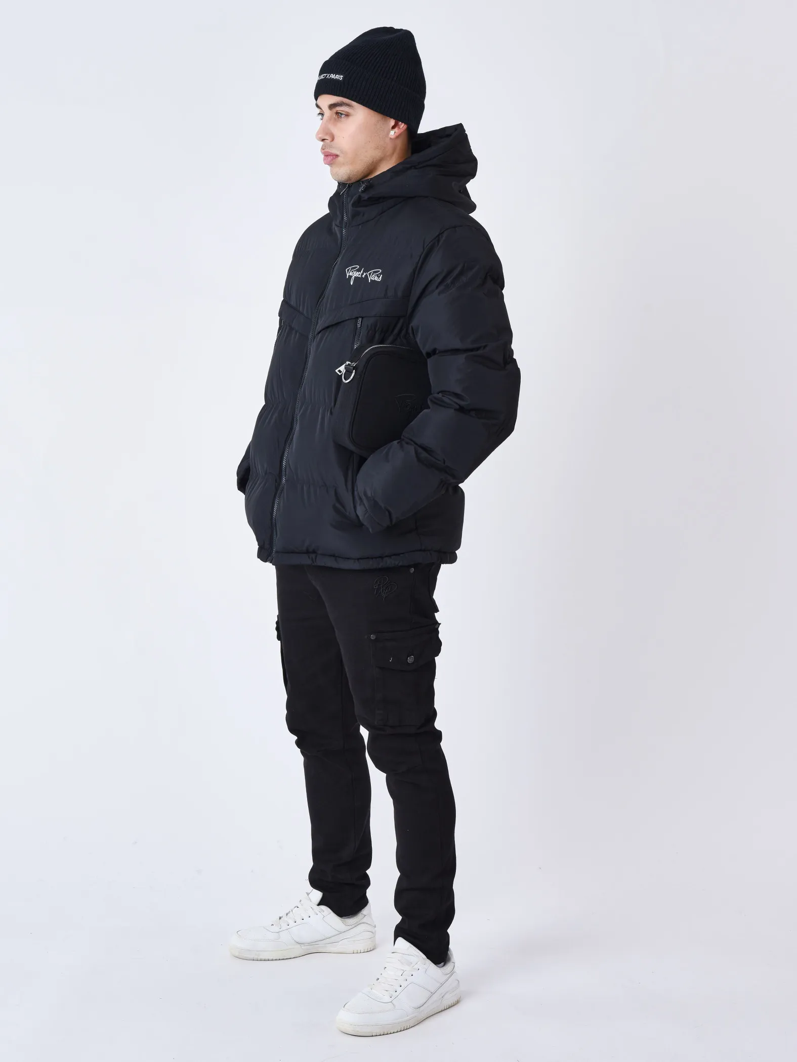 Chaqueta con bolsillos y capucha
