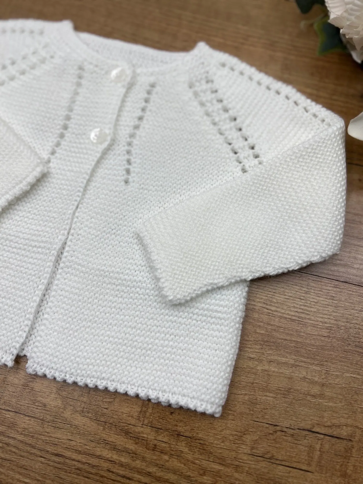 Chaqueta larga unisex en tres colores. Punto fino