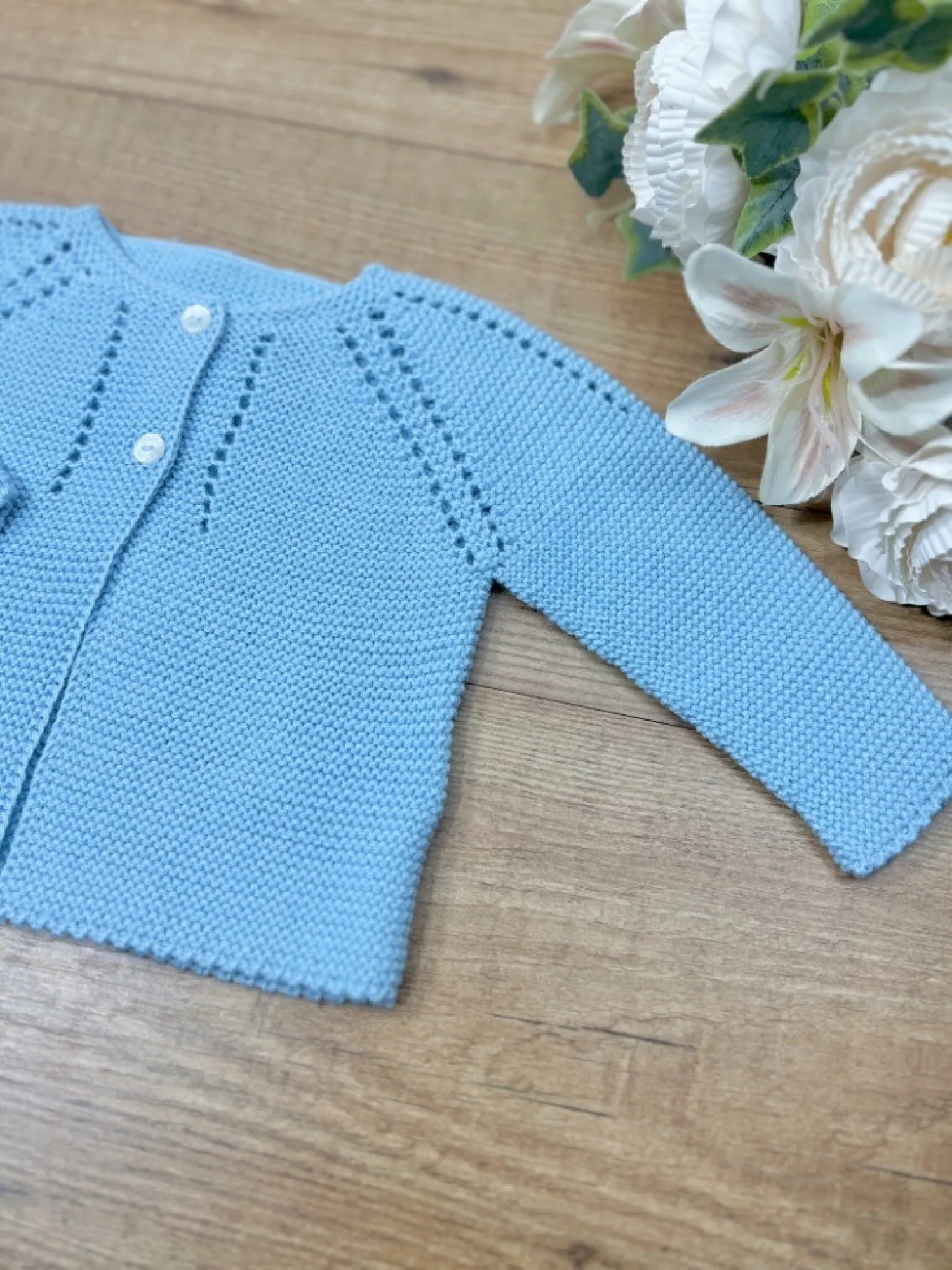 Chaqueta larga unisex en tres colores. Punto fino