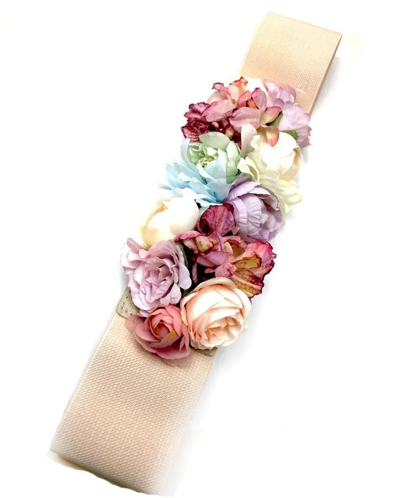 CINTURONES BEIGE DE INVITADA CON FLORES BONITAS PARA BODAS