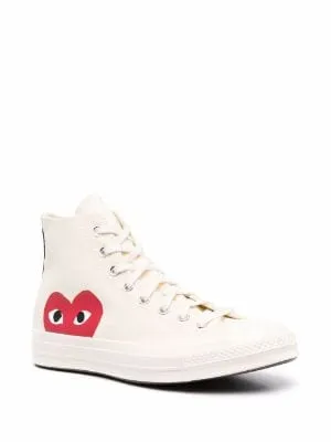 converse corazon