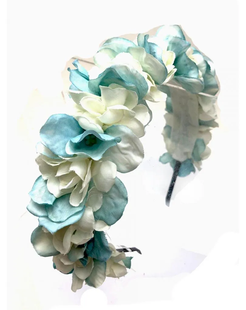 DIADEMAS CON FLORES CON LAS QUE LUCIR TU CONJUNTO EN BODAS