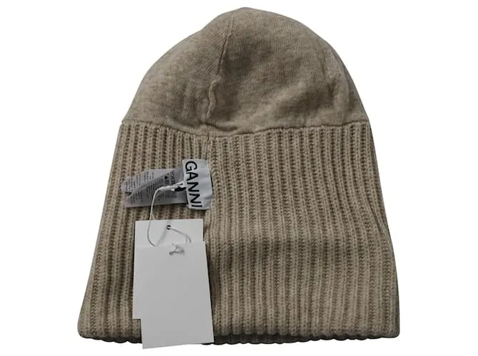 Gorro Ganni Rib Knit en lana reciclada beige 