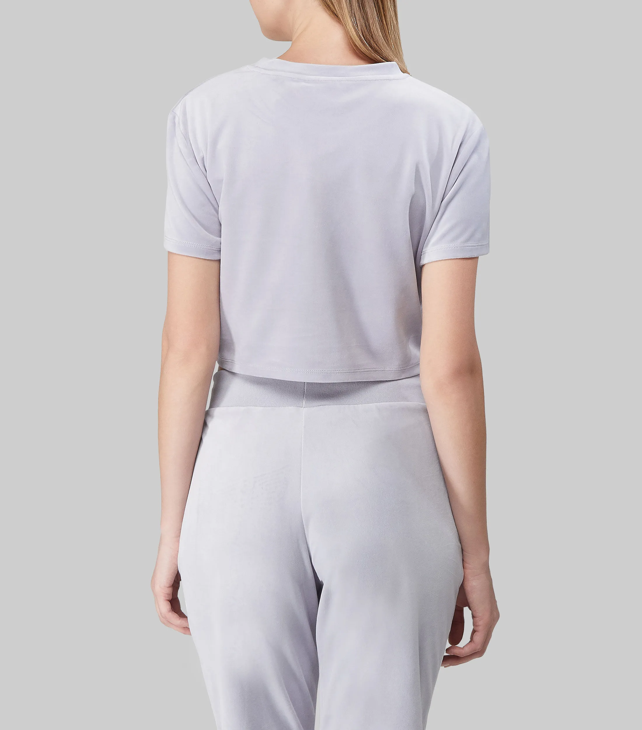 Guess Playera crop top de cuello redondo y manga corta Mujer