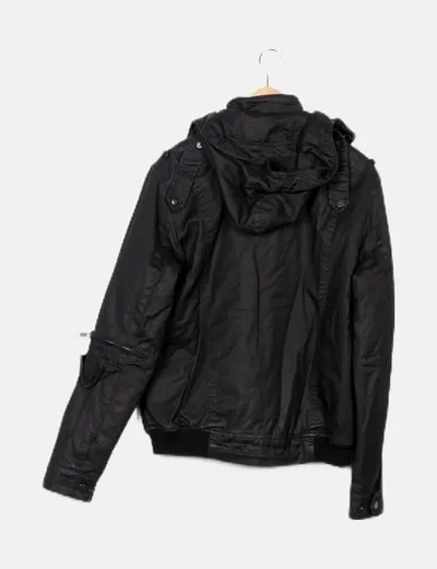 GX3 Chaqueta negra con bolsillos