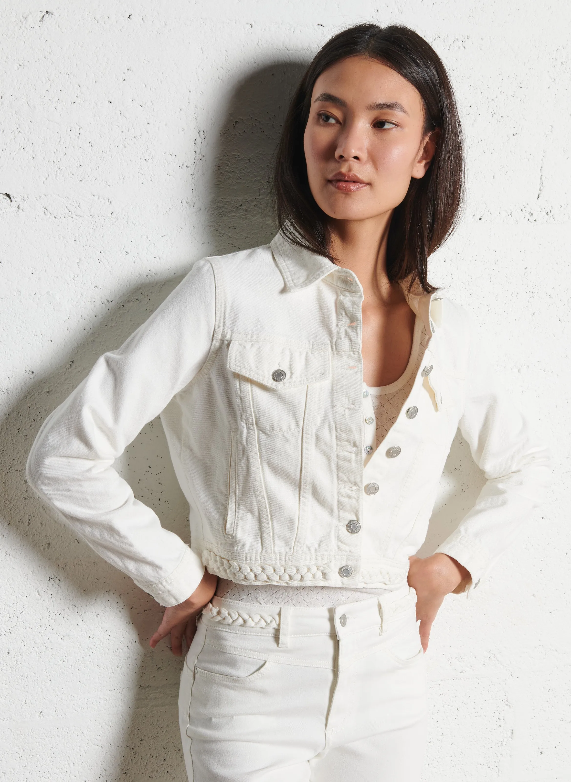 IKKS Chaqueta de mezclilla recta de algodón. en blanco