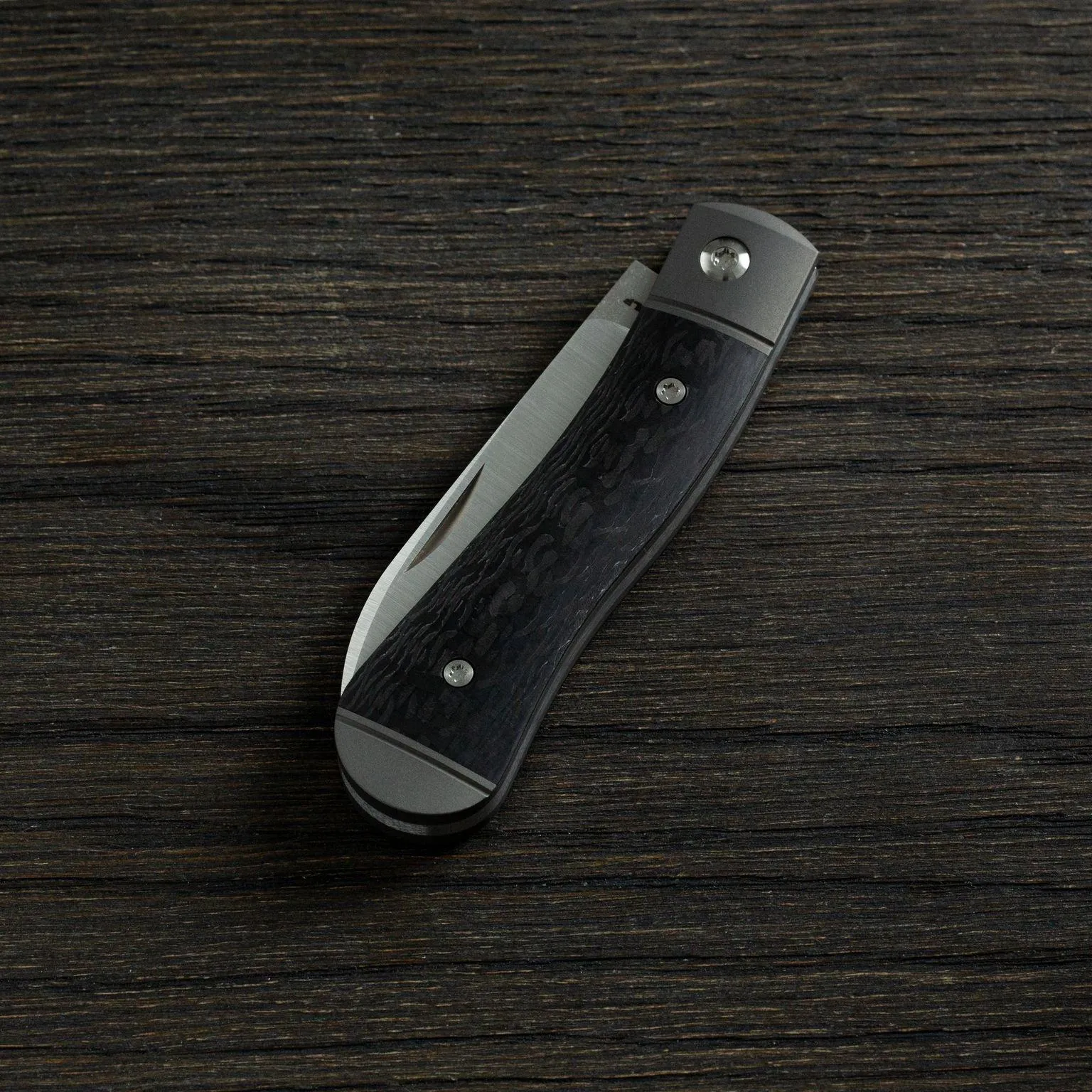 JACK WOLF K9 JACK, TWILL CARBON FIBRE K901TWL NAVAJA SLIPJOINT