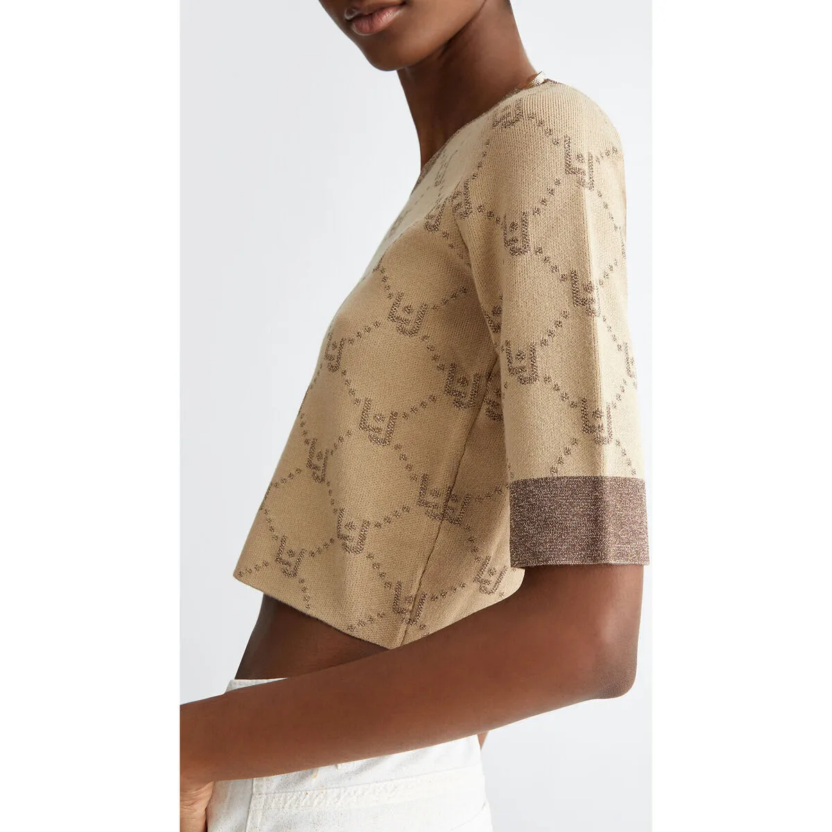 Jersey con logotipo jacquard