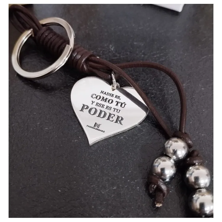 Llavero personalizado Corazón plata de ley y cuero