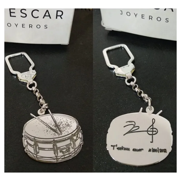 Llavero personalizado Dibujos tallados en plata de ley