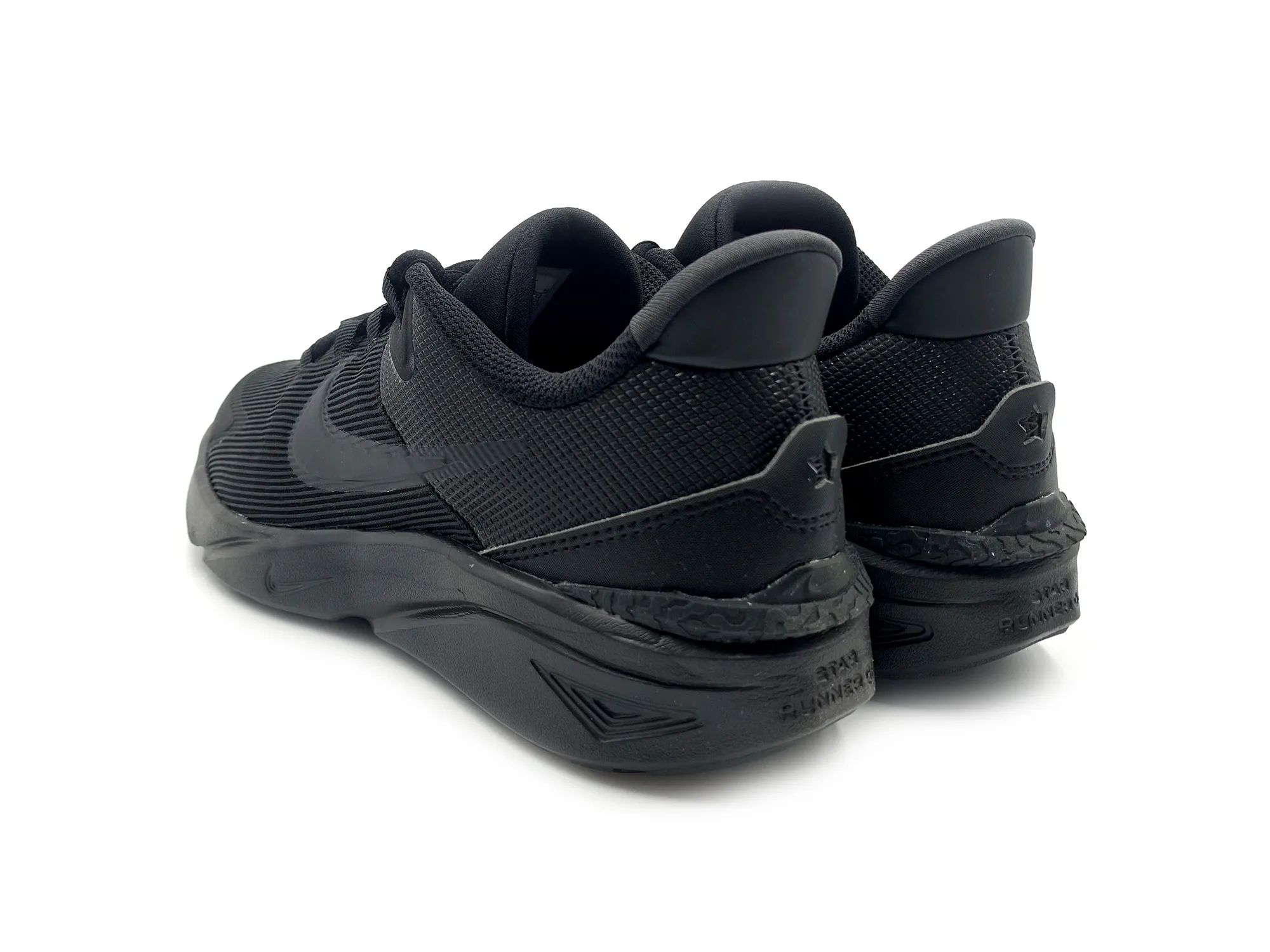 Nike Dx7615 002 Deportivo Star Runner 4 Nn Cordones Negro Niños