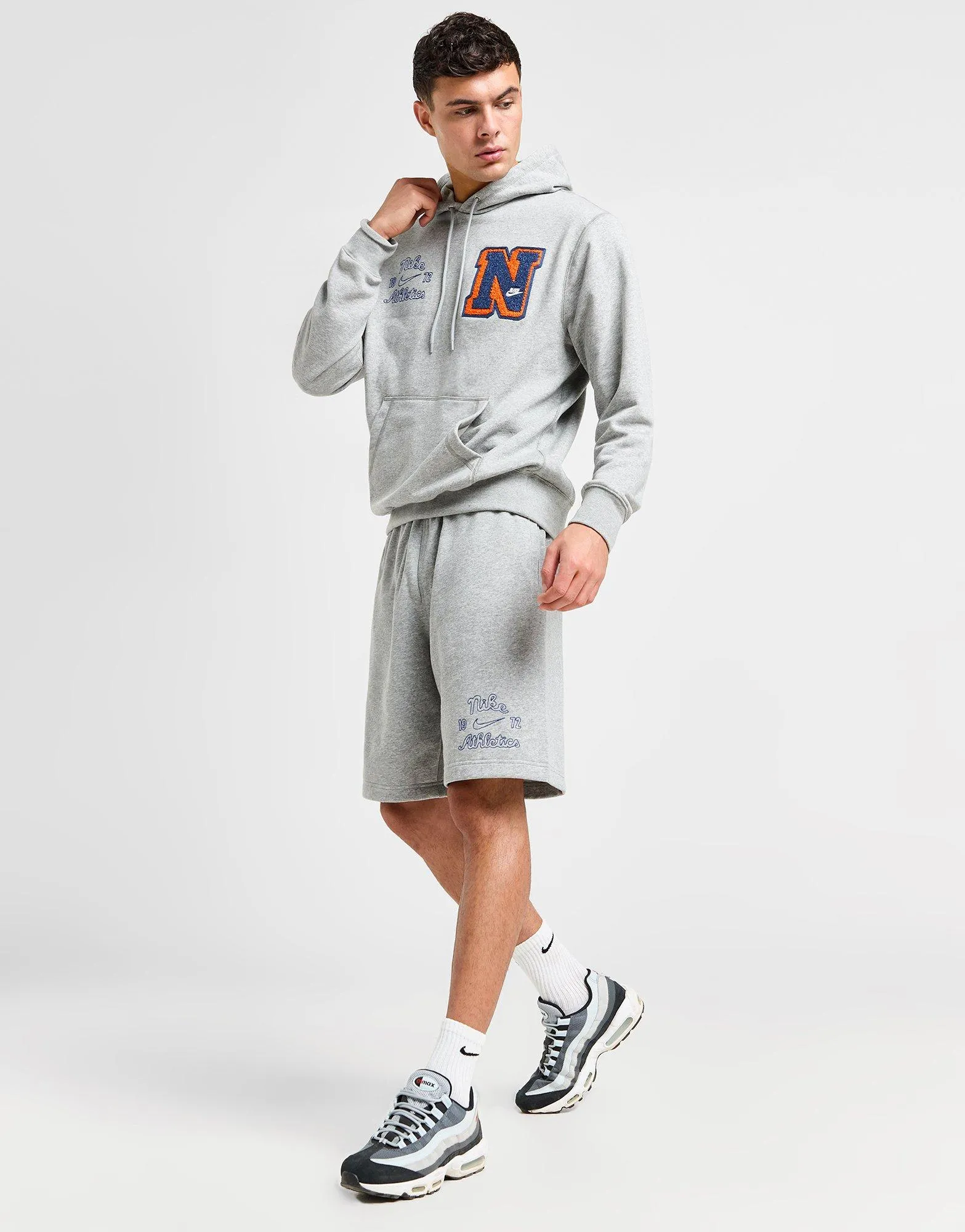 Nike Pantalón corto Club Script