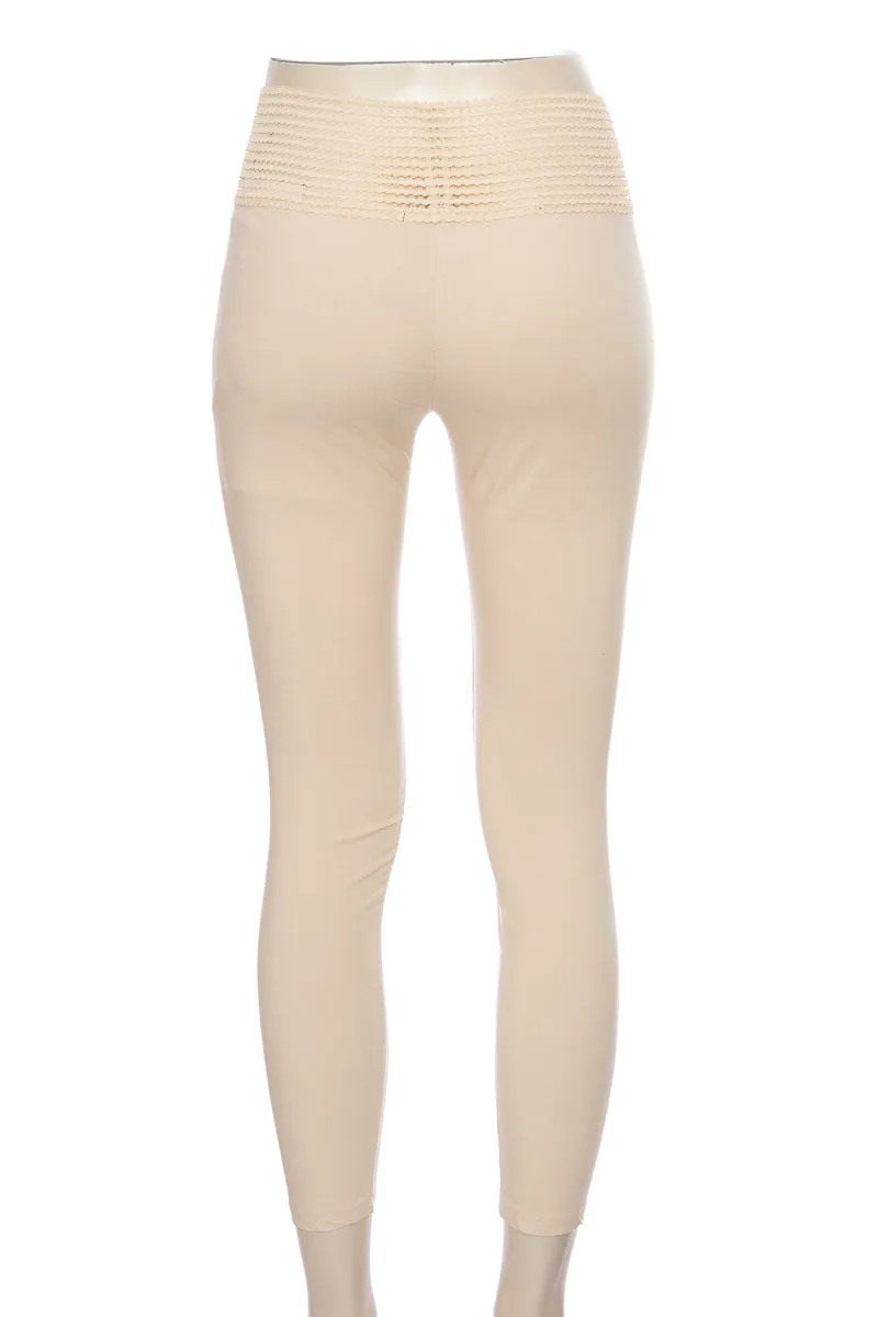 PANTALóN COLOR BEIGE  CLOSEANDO