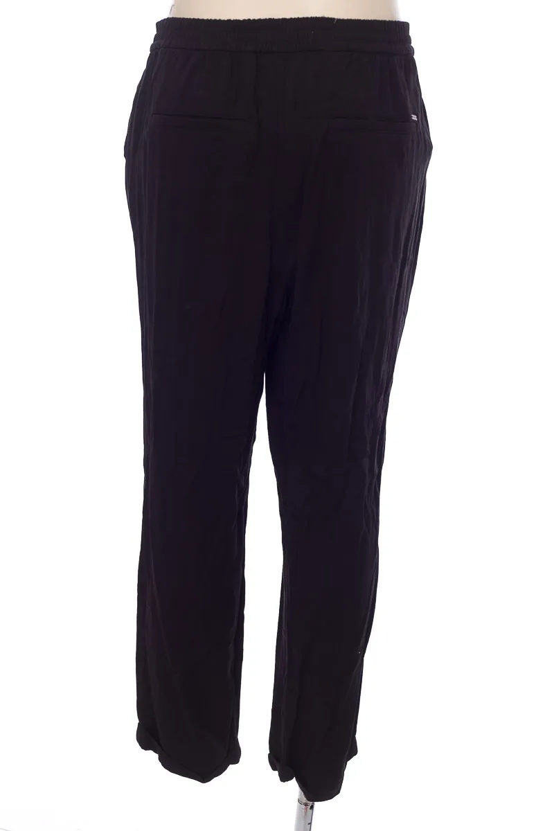 PANTALóN COLOR NEGRO  ESPRIT
