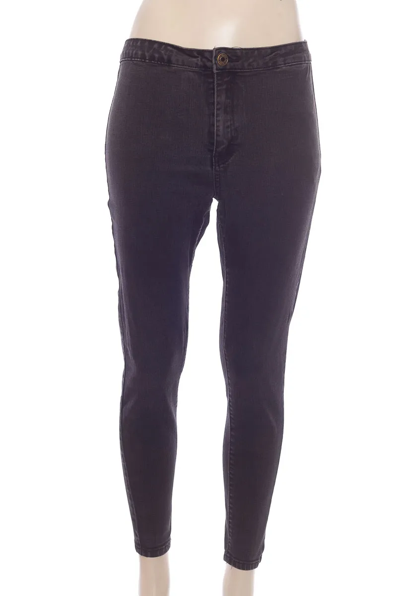 PANTALóN COLOR NEGRO  MOST WANTED