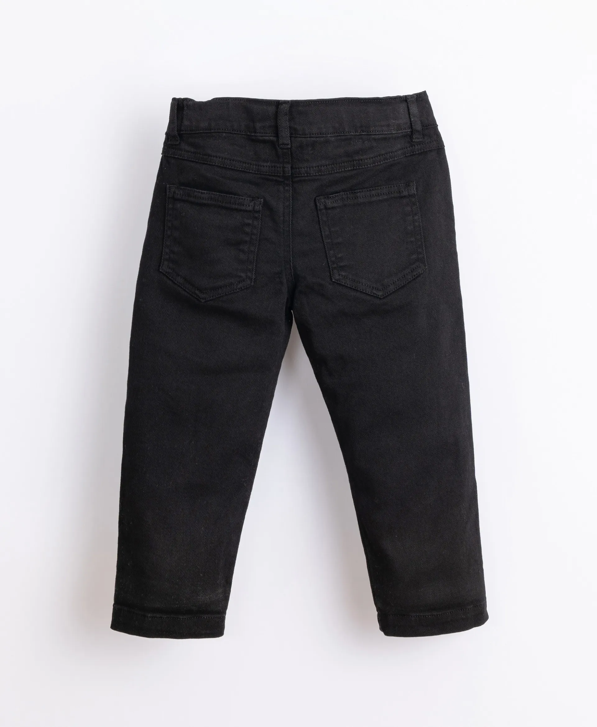 Pantalón de sarga con bolsillos | Illustration