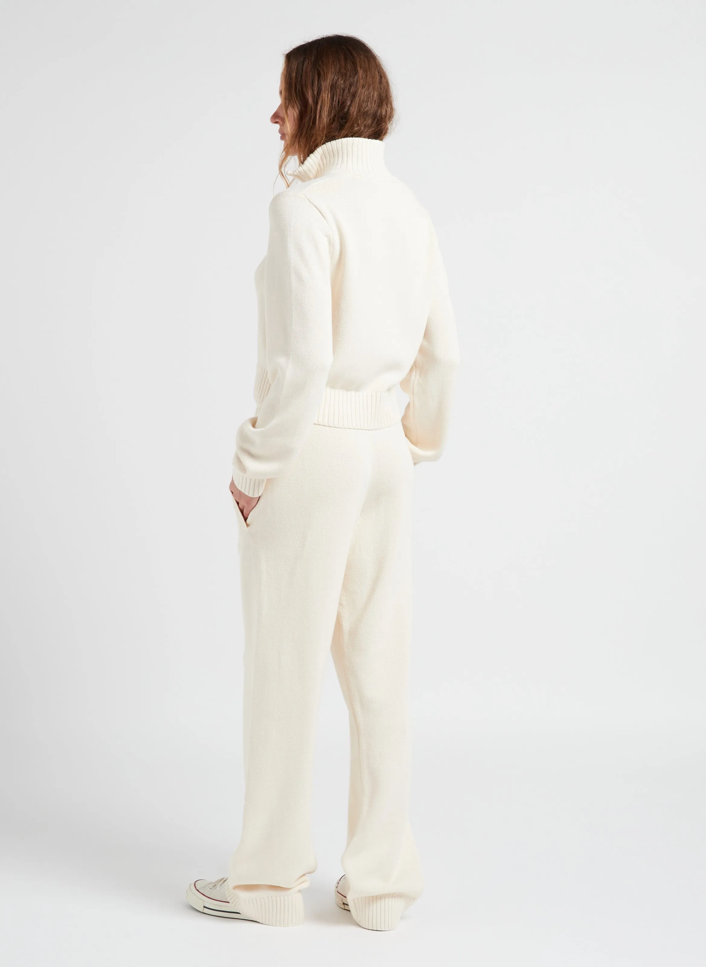 Pantalón recto de algodón en beige