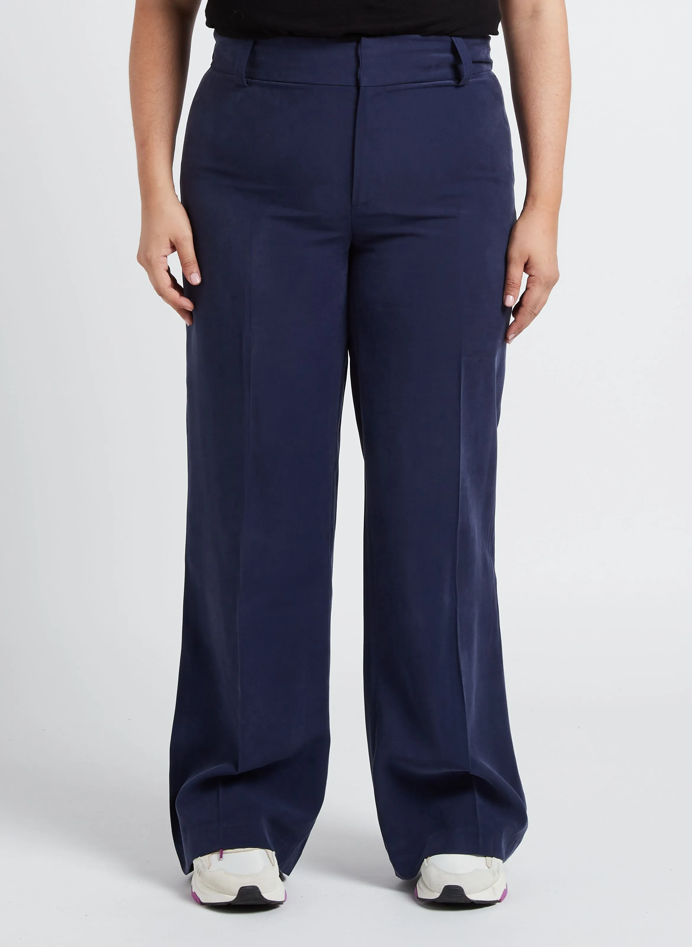 Pantalón recto vaporoso en azul