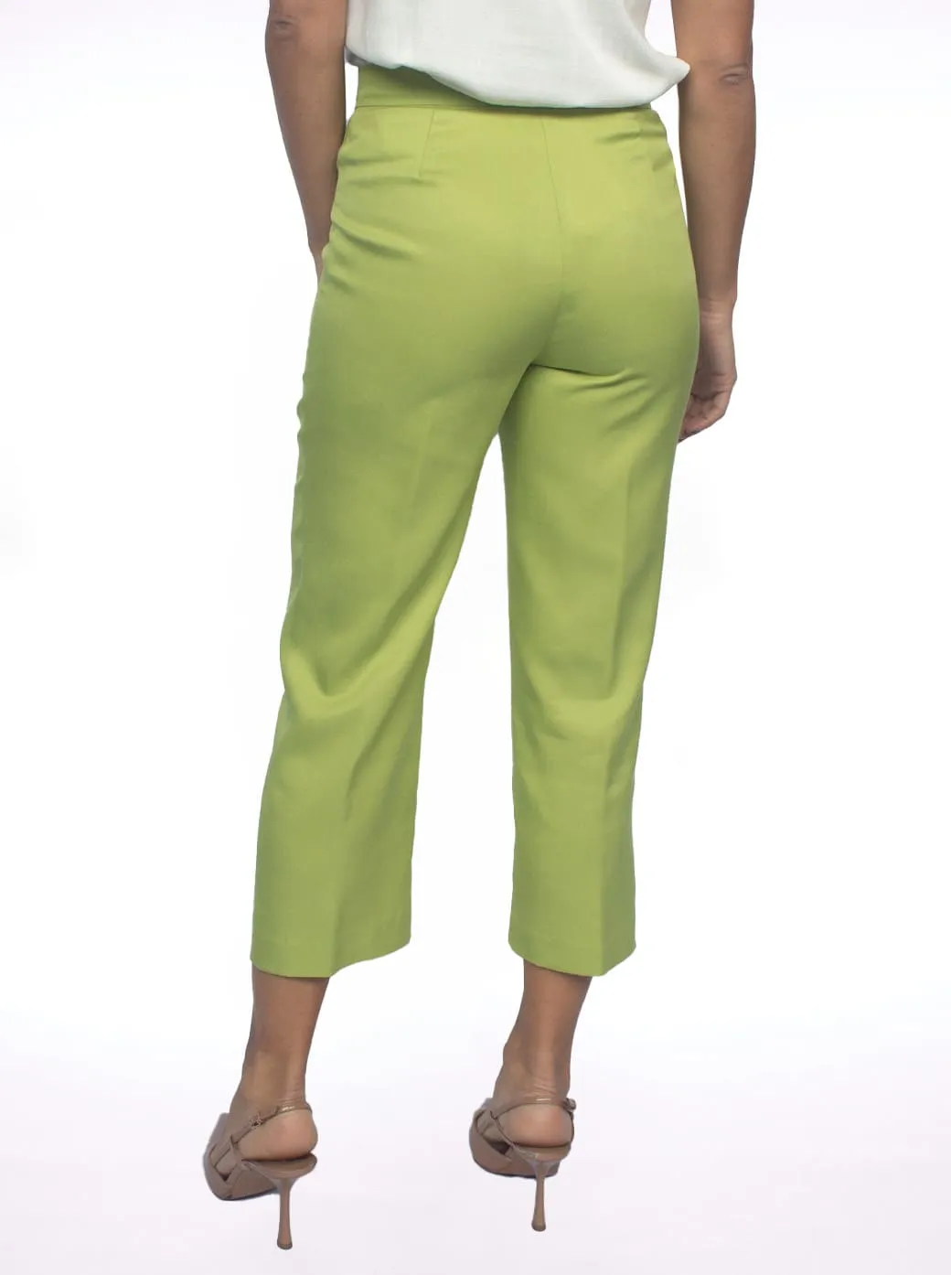 Pantalón verde capri Esenciales