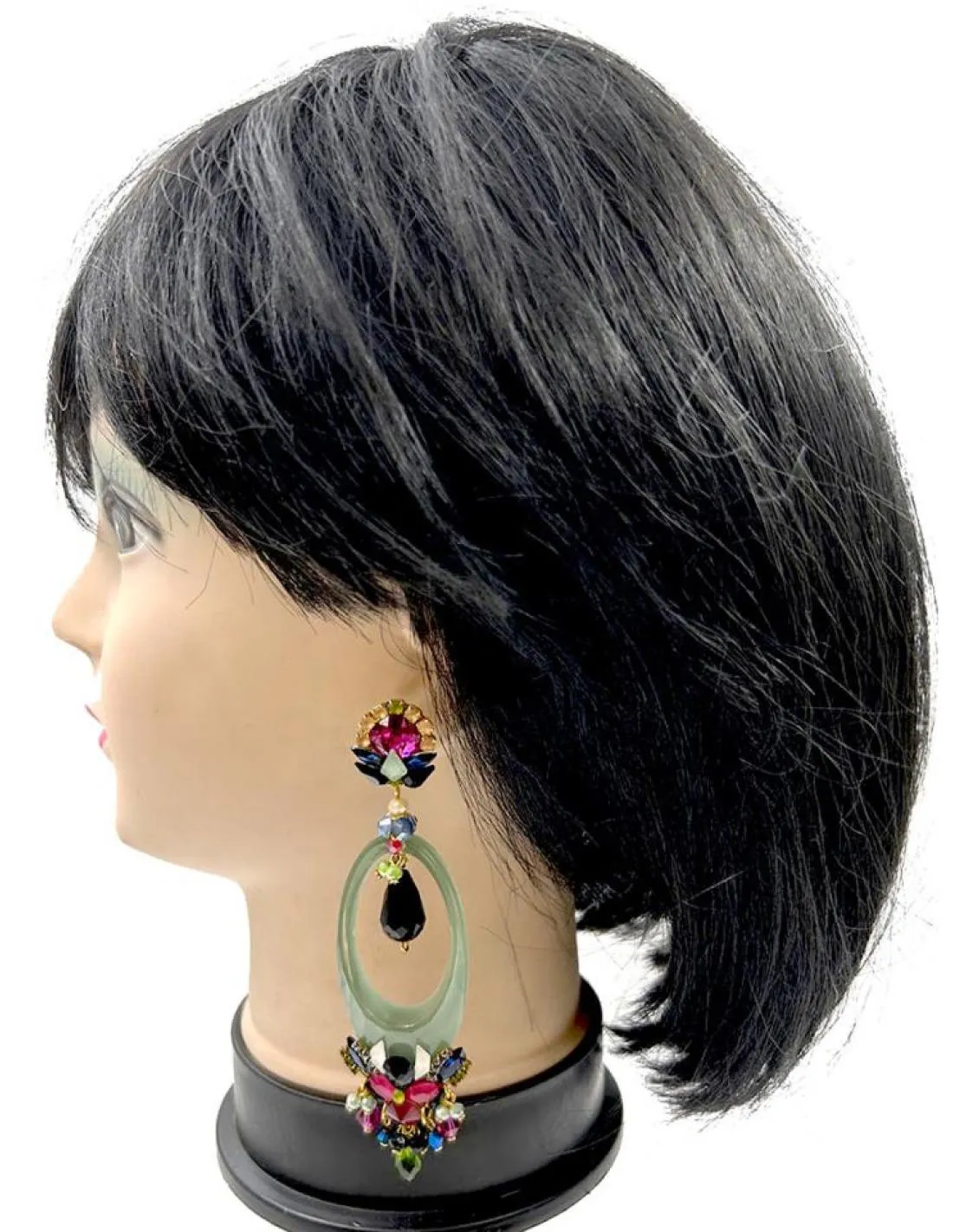 PENDIENTES VERDES LARGOS CON DECORACION FLAMENCA PARA BODAS Y FERIAS