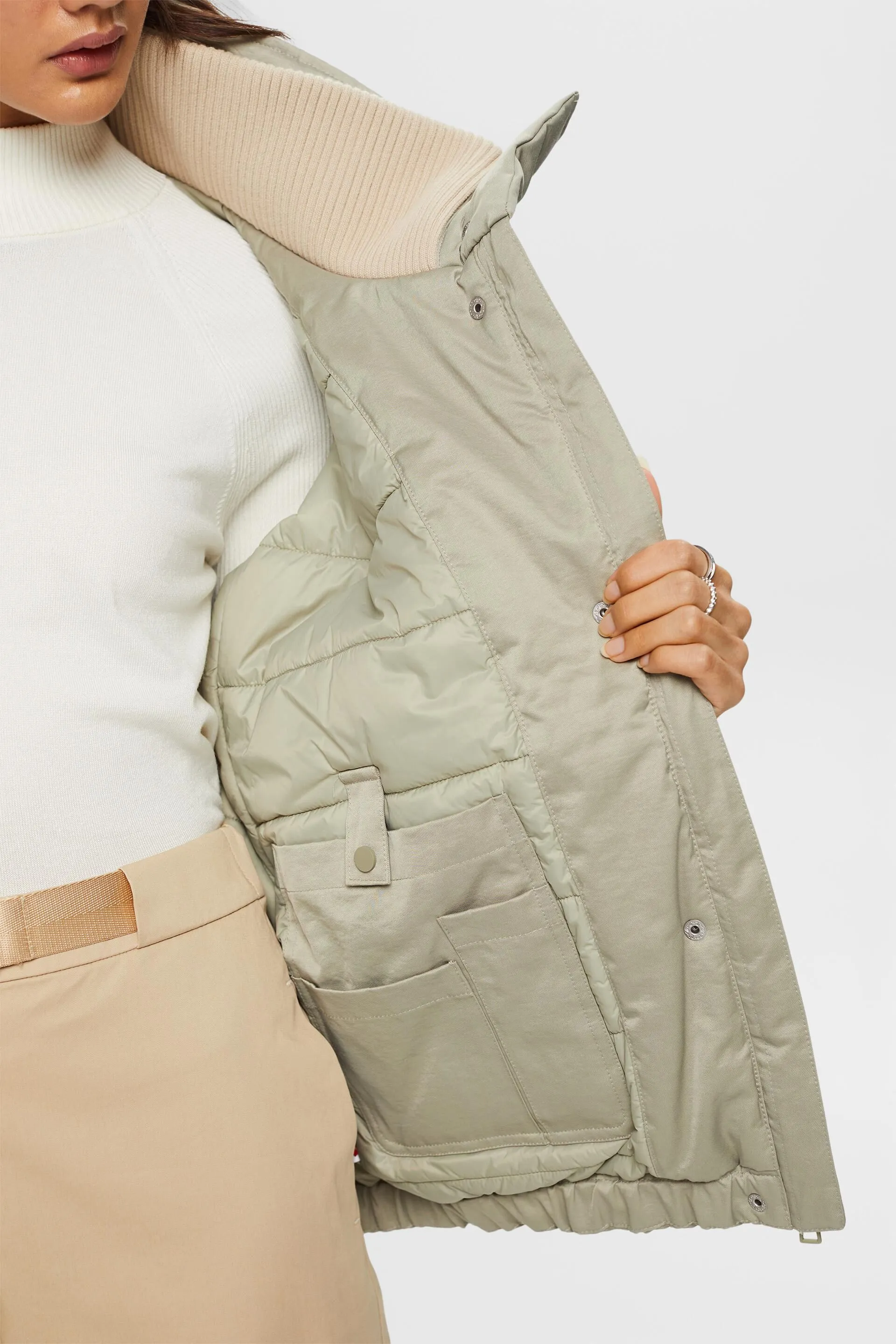 Reciclado: chaqueta estilo parka acolchada