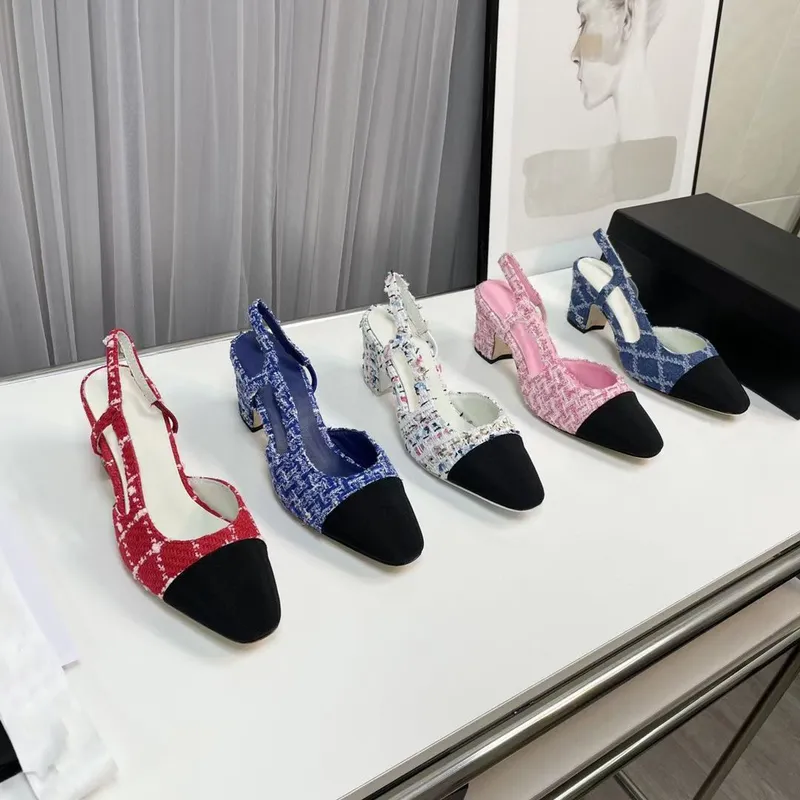 Sandalia de vestir Zapatos de diseñador de cuero Tacón grueso tacones altos Sandalias con hebilla de cinturón Moda Sexy Bar Fies