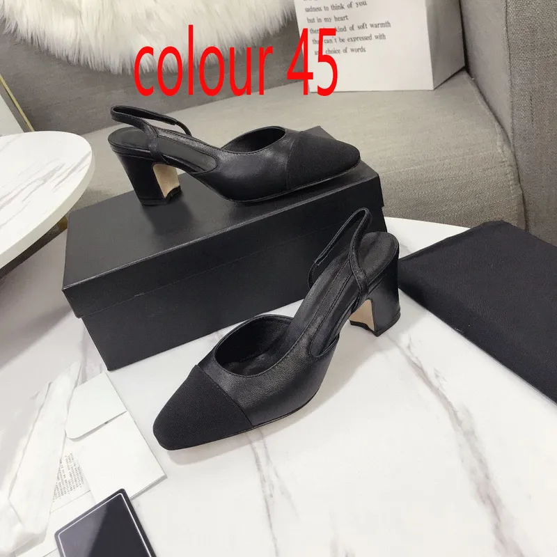 Sandalia de vestir Zapatos de diseñador de cuero Tacón grueso tacones altos Sandalias con hebilla de cinturón Moda Sexy Bar Fies