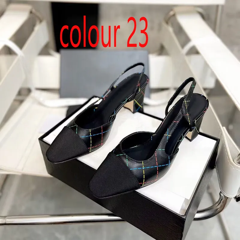 Sandalia de vestir Zapatos de diseñador de cuero Tacón grueso tacones altos Sandalias con hebilla de cinturón Moda Sexy Bar Fies