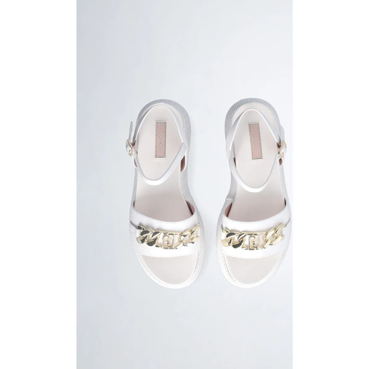 Sandalias de plataforma con logotipo y cadena