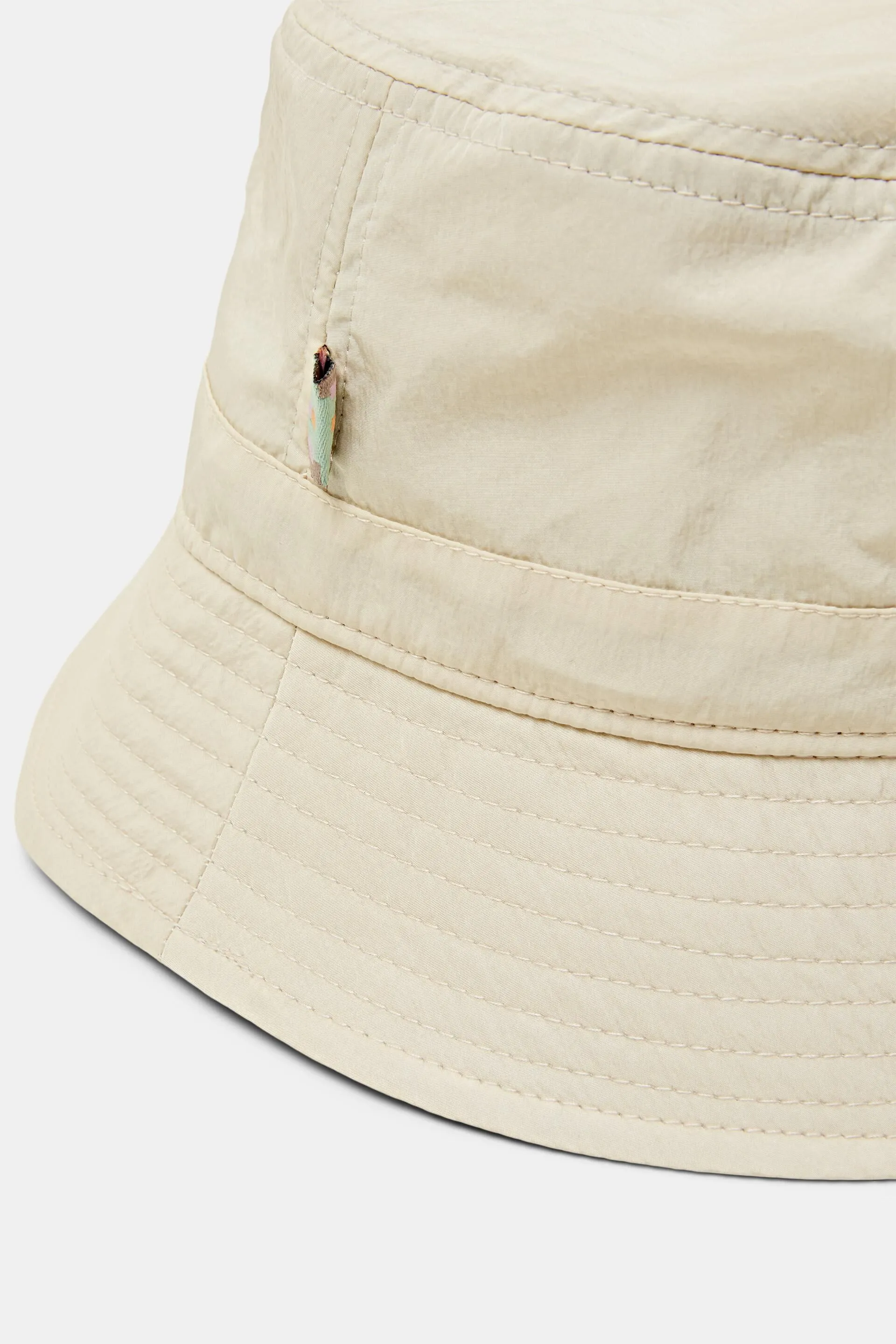 Sombrero de pescador con logotipo