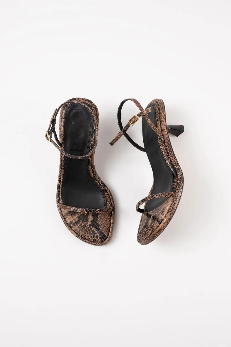 SOULIERS MARTINEZ SANDALS
