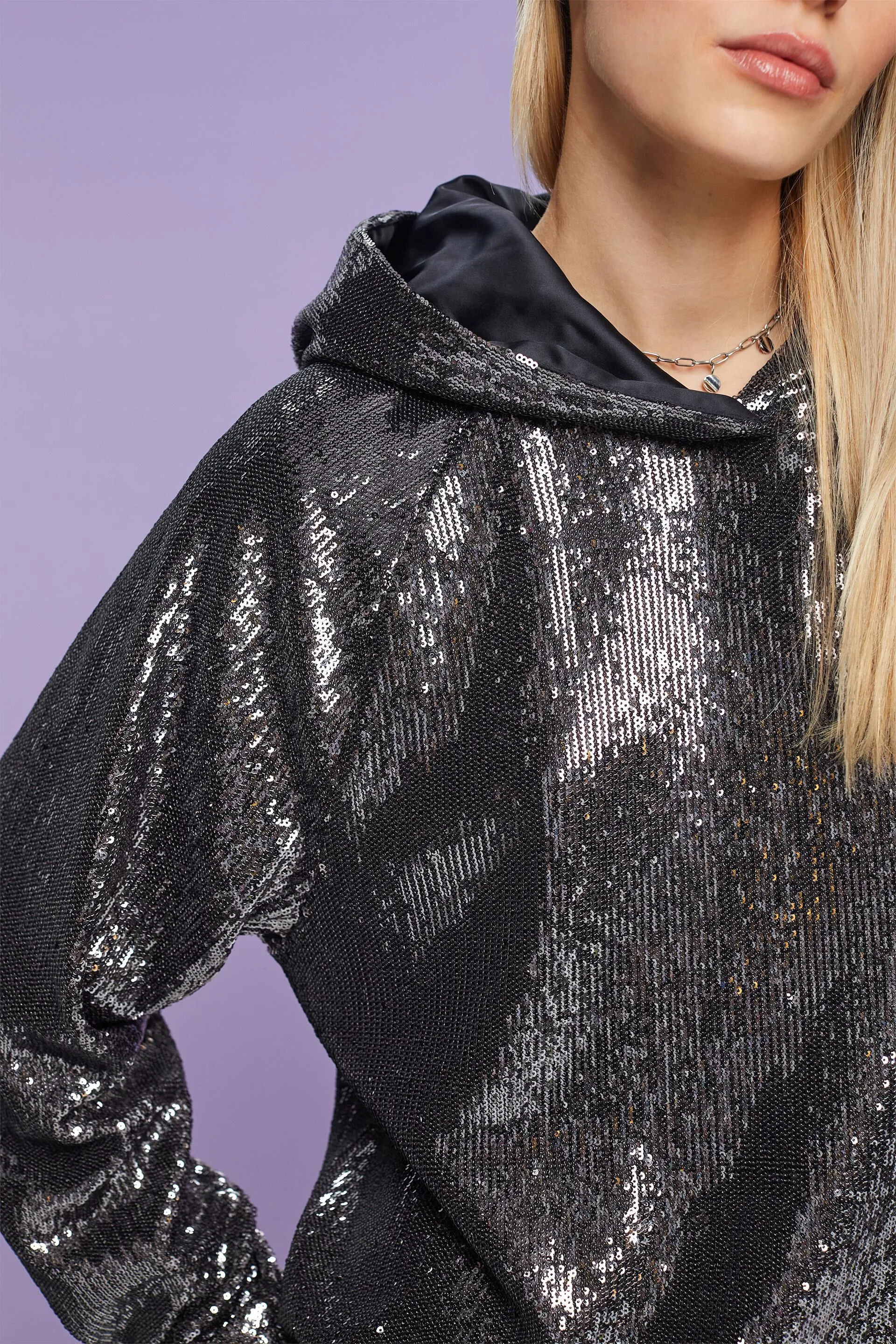 Sudadera con capucha de lentejuelas