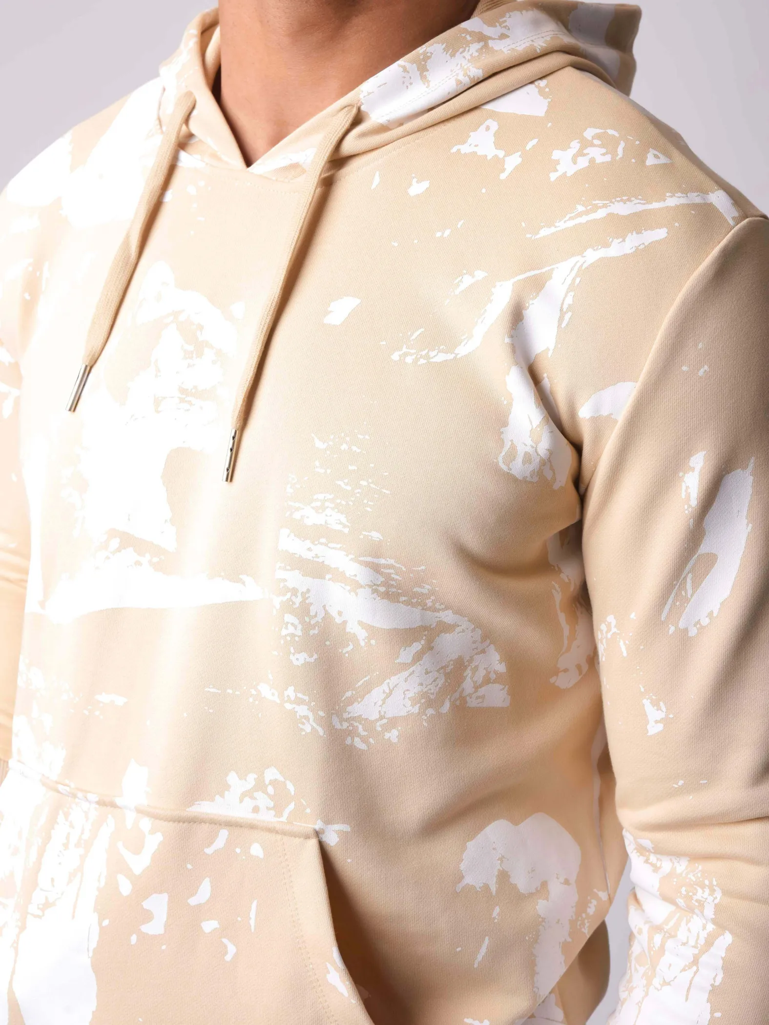Sudadera con capucha pintada