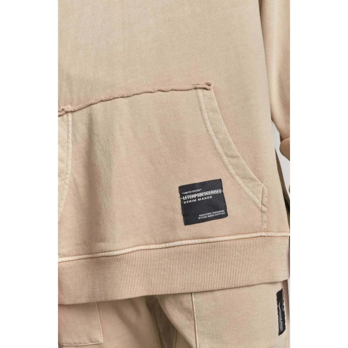 Sudadera y camisa con capucha ANIBO