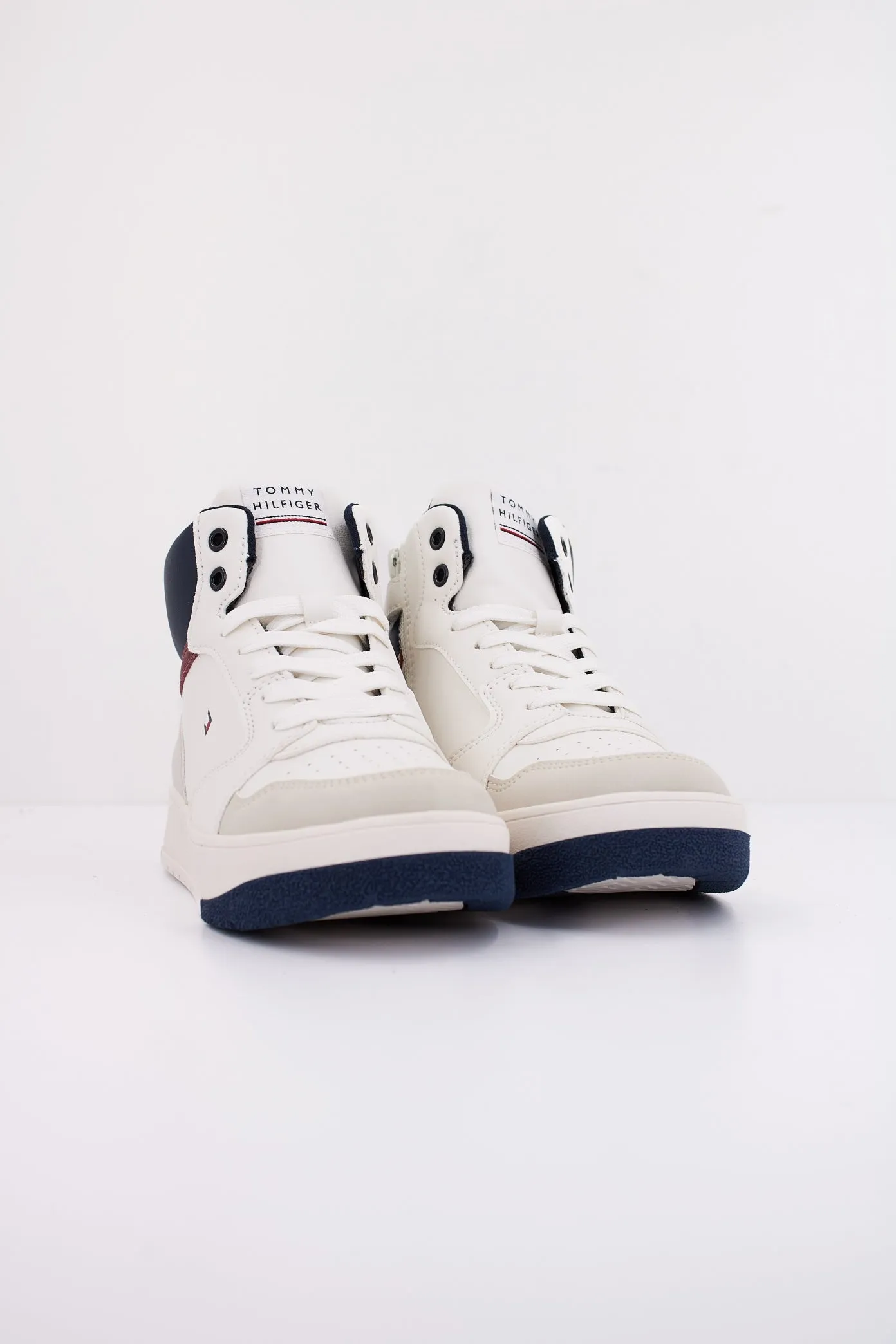 TOMMY HILFIGER MID CUT LACEUP SNEAKER