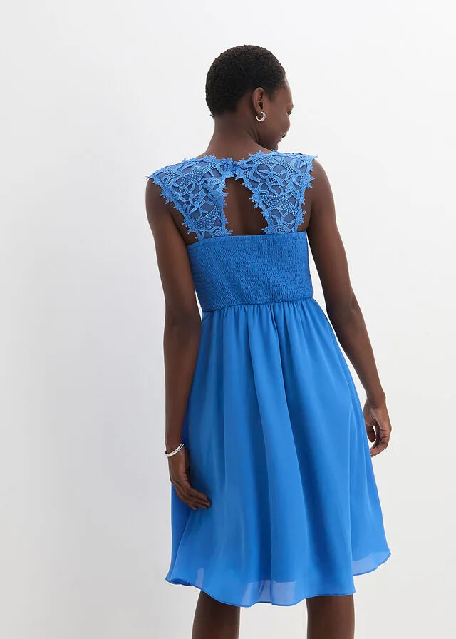 Vestido con encaje azul glaciar