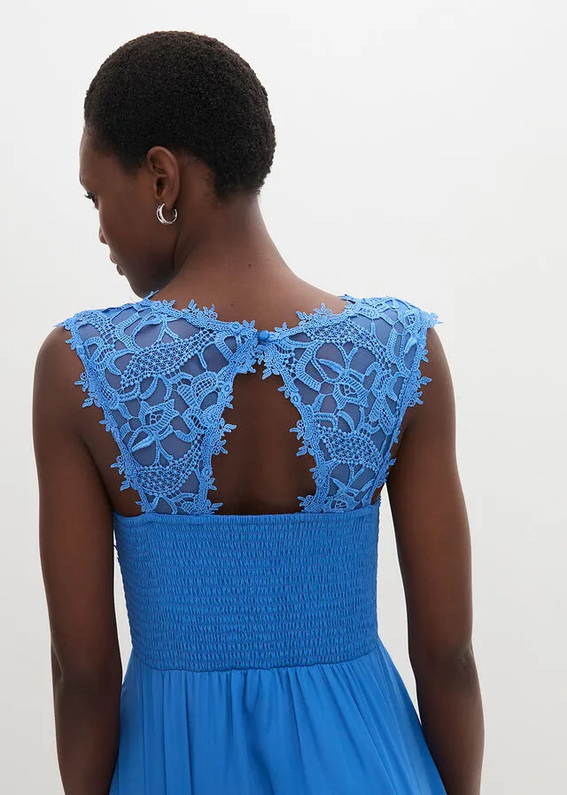 Vestido con encaje azul glaciar