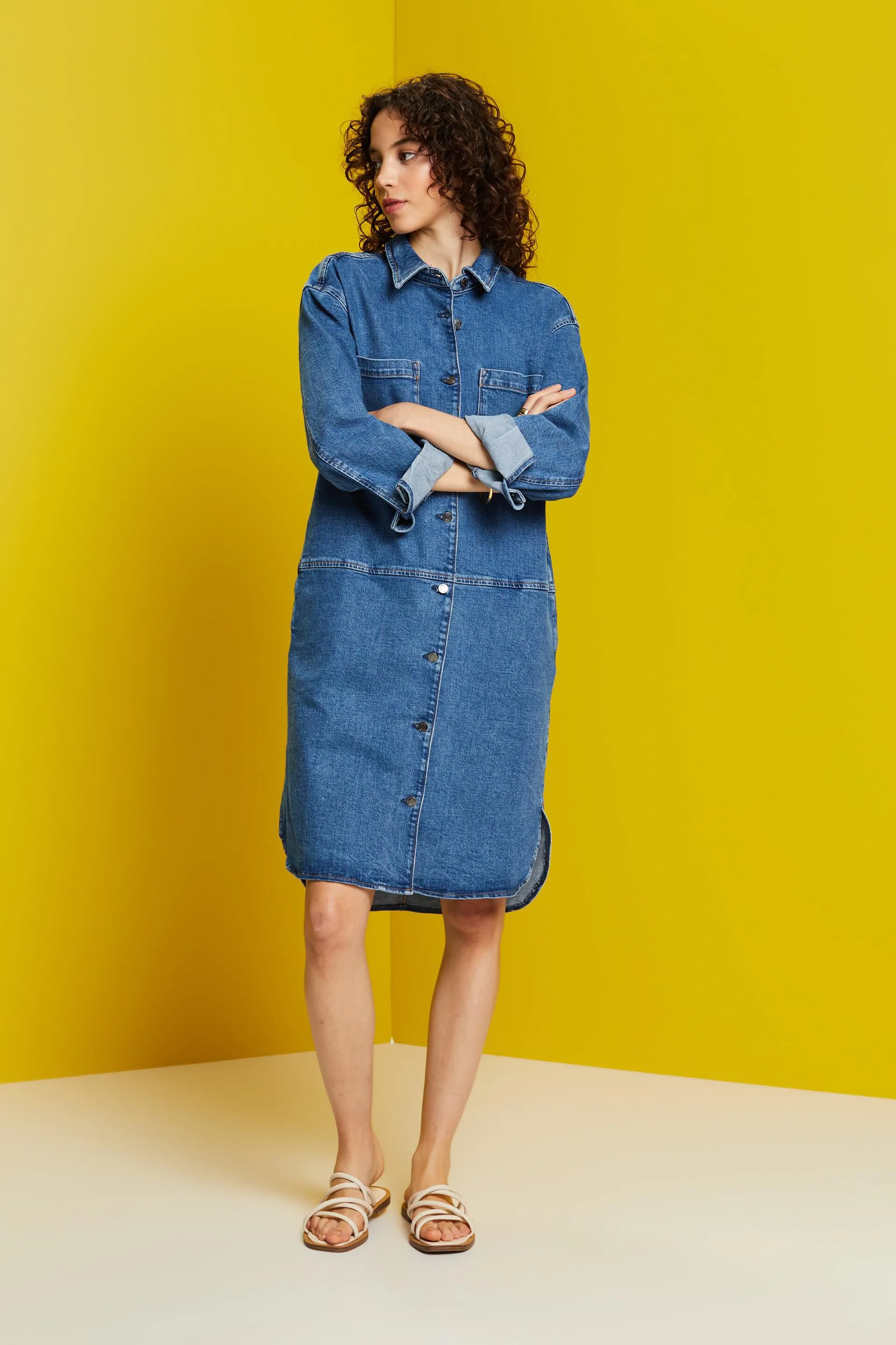Vestido vaquero con corte holgado