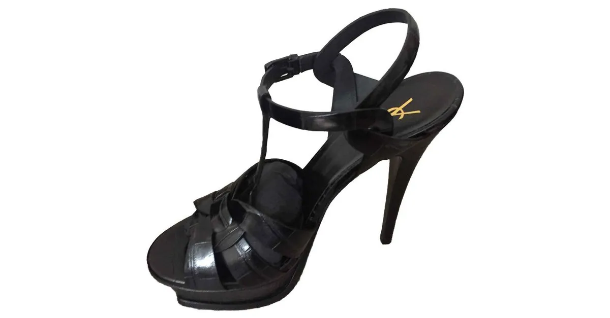 Yves Saint Laurent Homenaje al cocodrilo Negro 