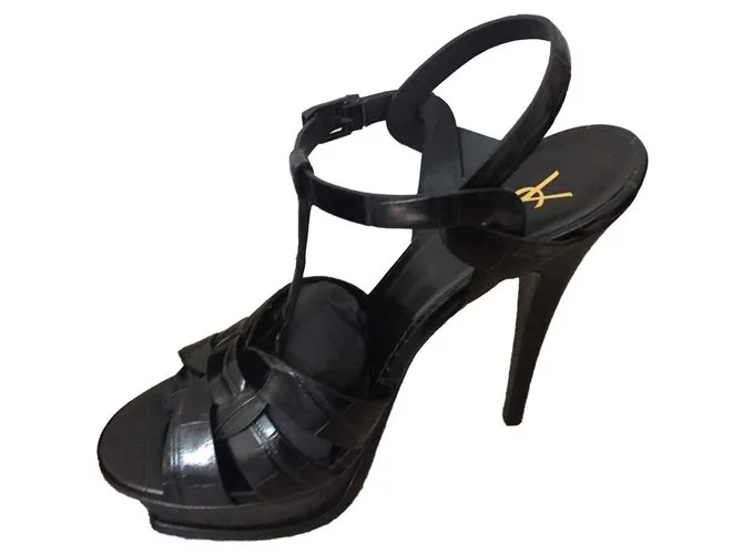 Yves Saint Laurent Homenaje al cocodrilo Negro 